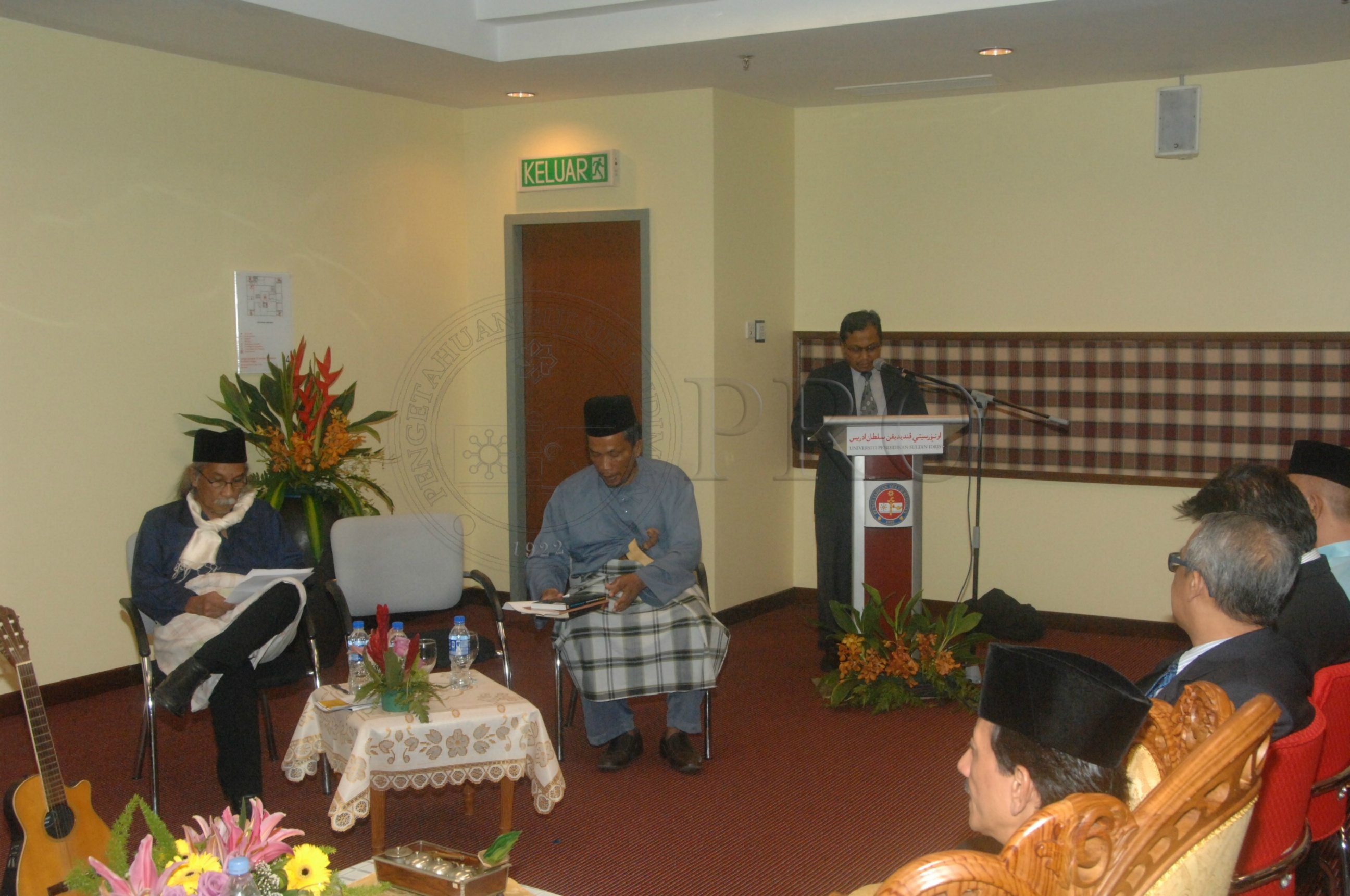 PRO 14 33 WACANA FBA 0175